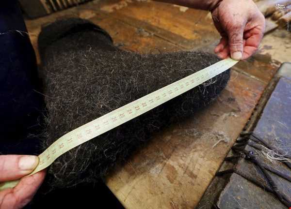 روس‌ها چطور پاپوش نمدی درست می‌کنند؟