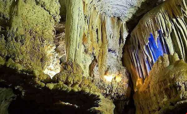 غار زیبای علیصدر