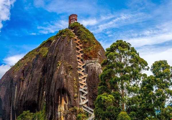 صخره گواتاپی
