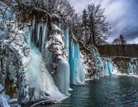 دنیای زیبای آبشارهای یخ زده