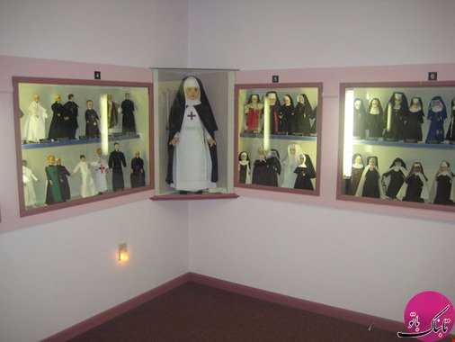 موزه عروسک‌های راهبه