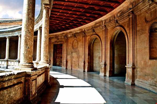 تلفیق معماری اسلام و مسیحیت