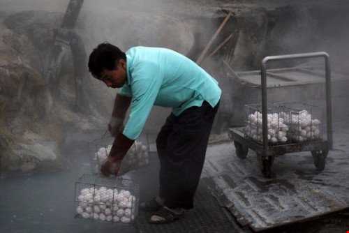 تخم مرغ‌های سیاه جادویی در ژاپن