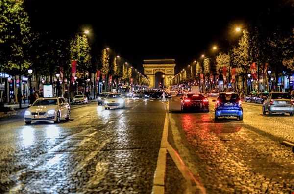 پر زرق و برق‌ترین خیابان فرانسه
