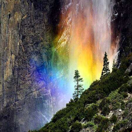 آبشار آتش در کالیفرنیای آمریکا!