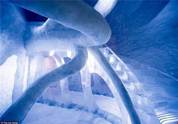 این هتل از یخ ساخته شده است!