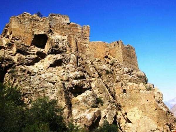 قلعه ملک بهمن(آمل جاده هراز)