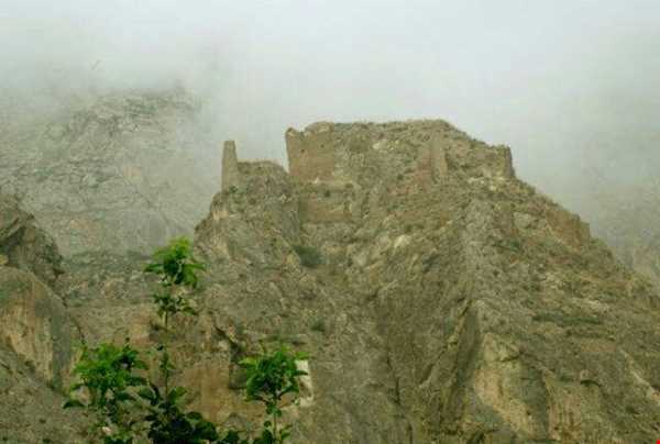 قلعه ملک بهمن(آمل جاده هراز)