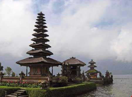 پورا براتان،معبدی عظیم در بالی