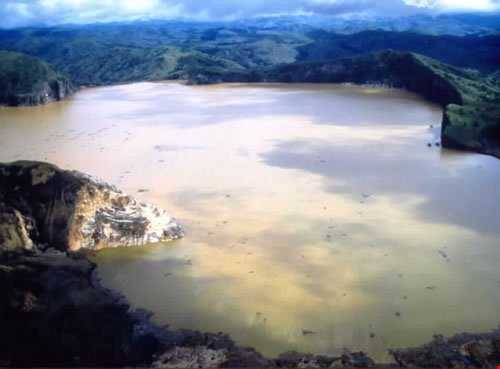 مرگبارترین دریاچه دنیا