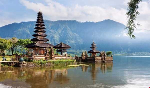 معبدی عظیم در بالی