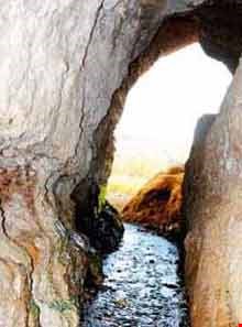 Ladiz Cave