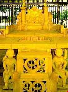 Marble Throne ( Takht-e-Marmar )